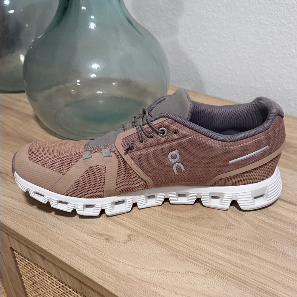 On Running Women’s Rosewood and White Athletic Shoes